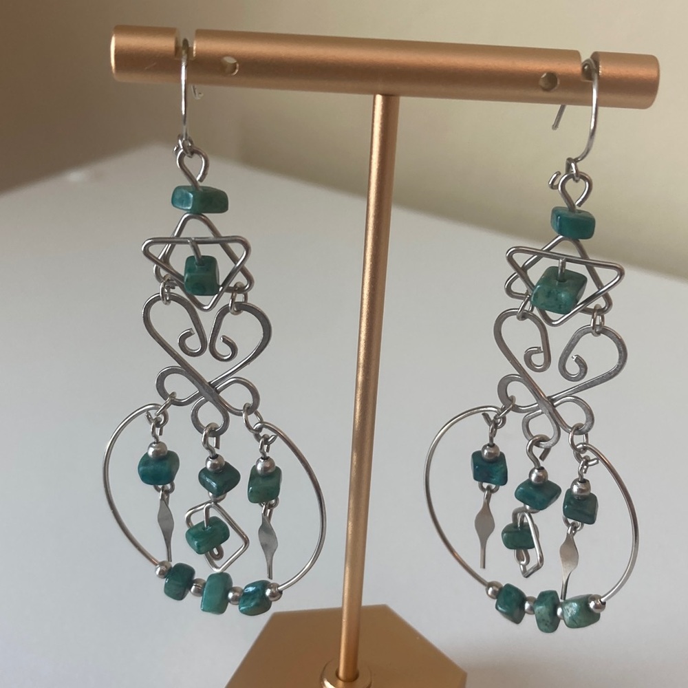 Elegant Silver and Gemstone Dangle Earrings - Picture 2 of 7